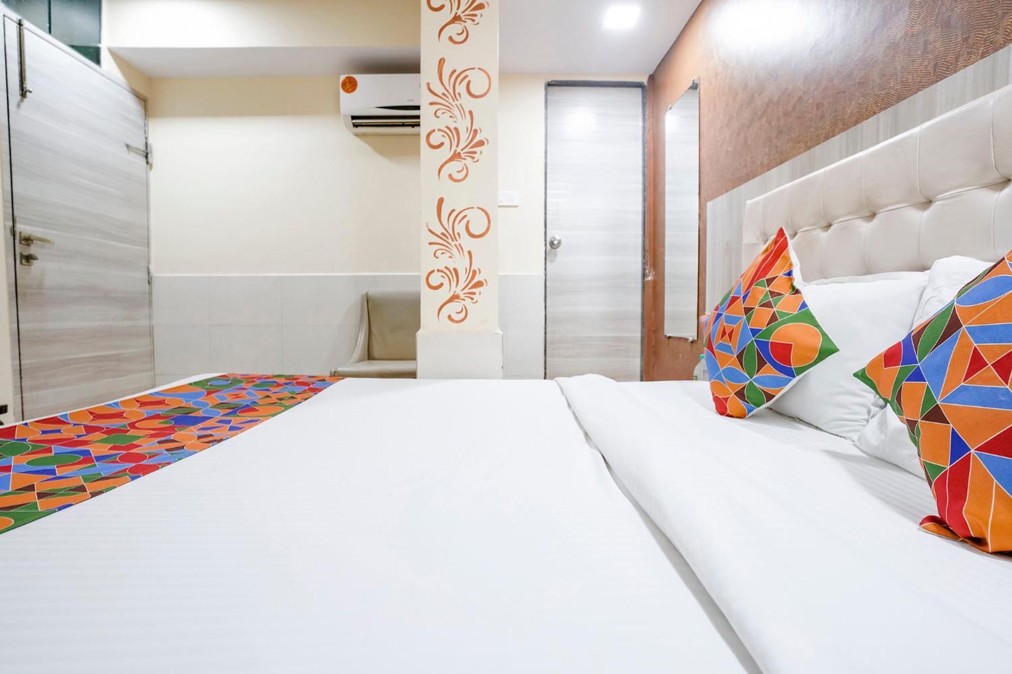 Hotel Fabexpress Sarah Gold - Nr Nesco Exhibition Center Bombaj Zewnętrze zdjęcie