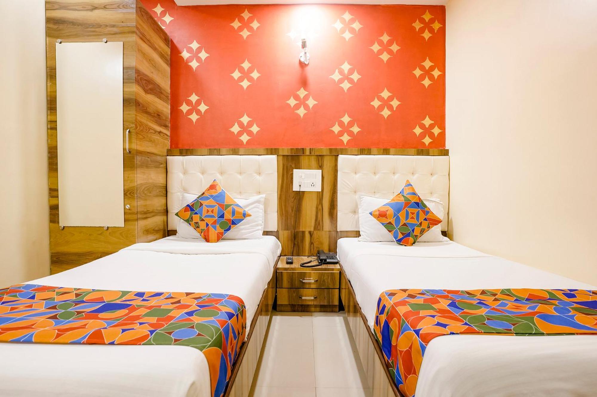 Hotel Fabexpress Sarah Gold - Nr Nesco Exhibition Center Bombaj Zewnętrze zdjęcie