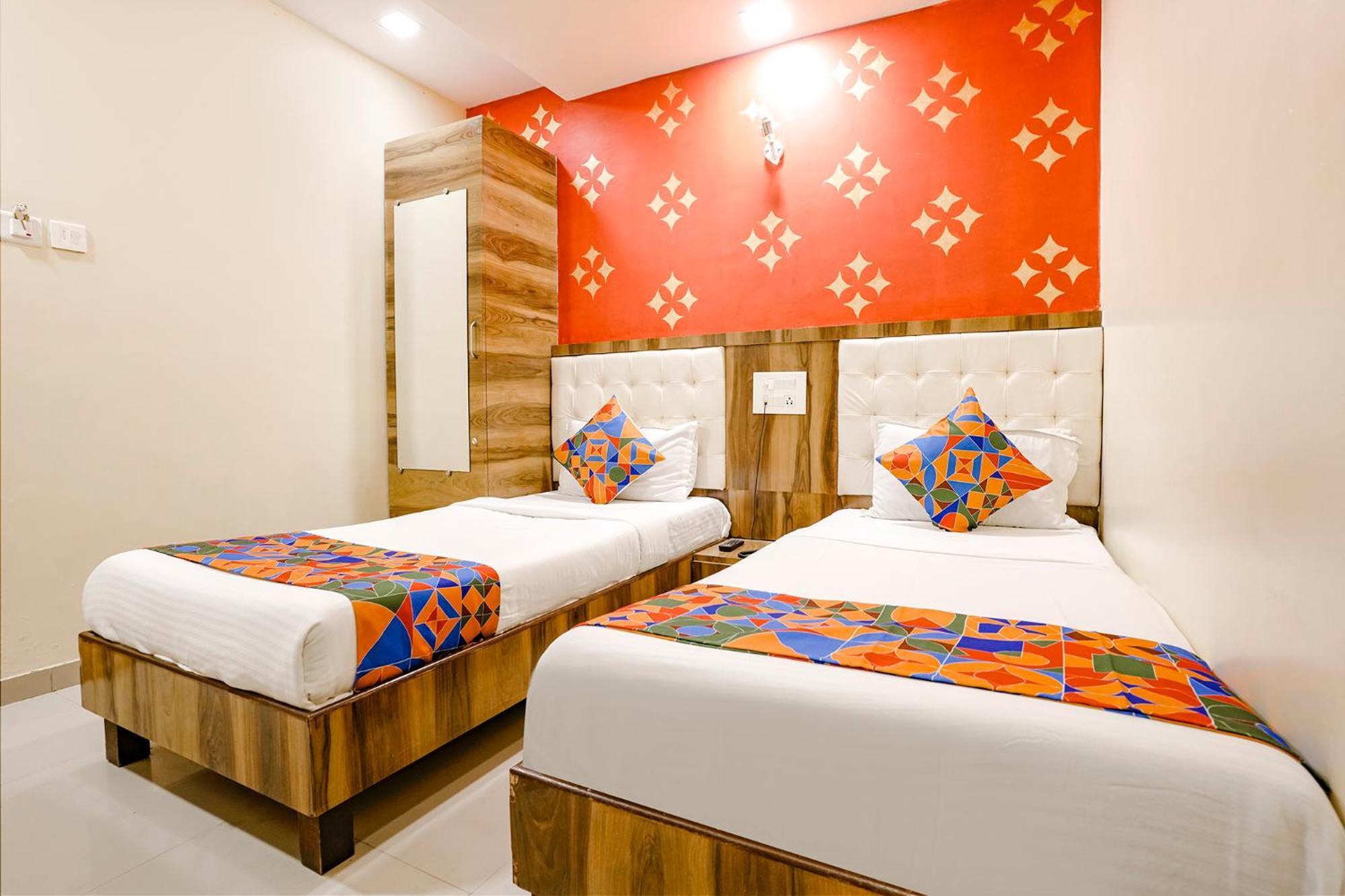 Hotel Fabexpress Sarah Gold - Nr Nesco Exhibition Center Bombaj Zewnętrze zdjęcie