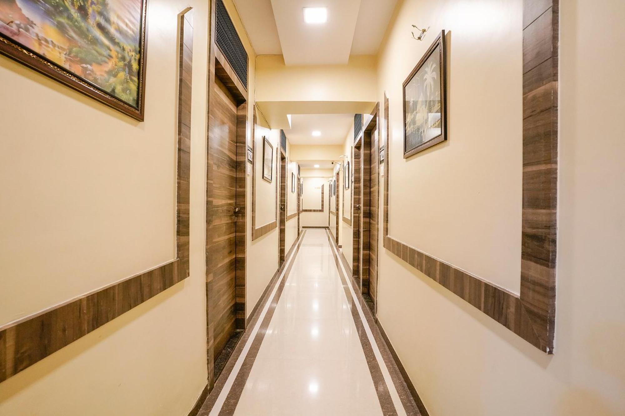 Hotel Fabexpress Sarah Gold - Nr Nesco Exhibition Center Bombaj Zewnętrze zdjęcie